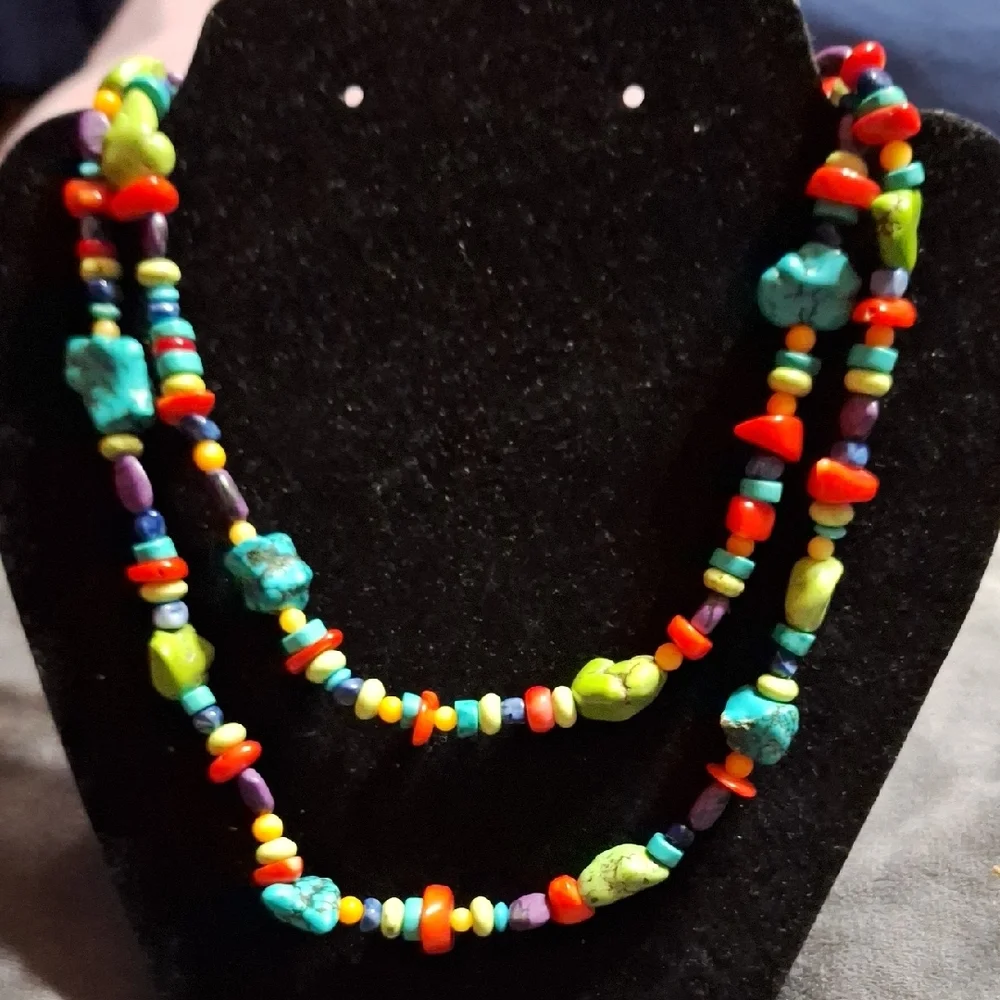 Native American necklace. - Picture 1 of 2